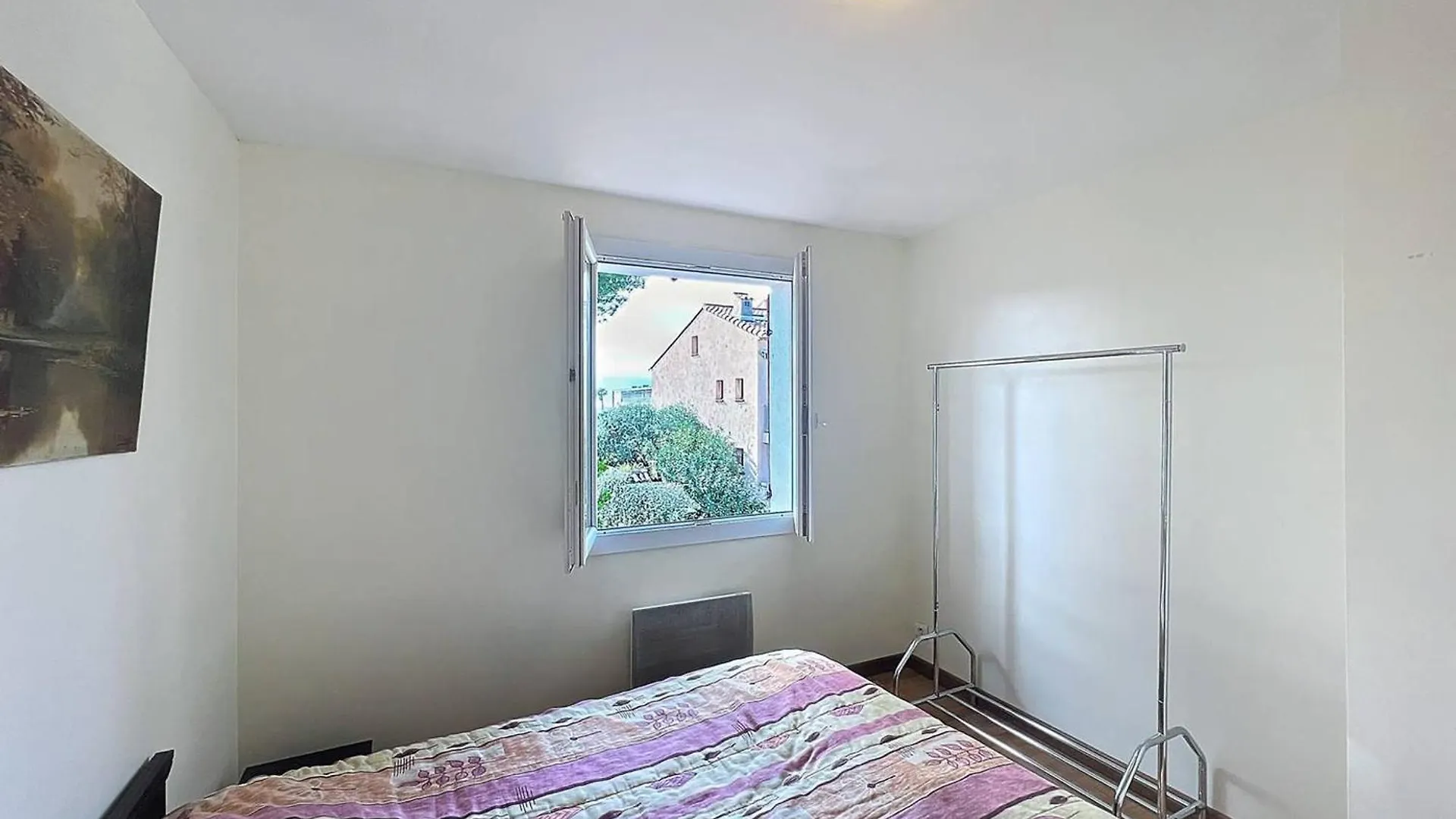 Apartment Appartement Lumineux Pres De La Plage Avec Parking Securise A Saint-Cyr-Sur-Mer - Fr-1-770-49 France