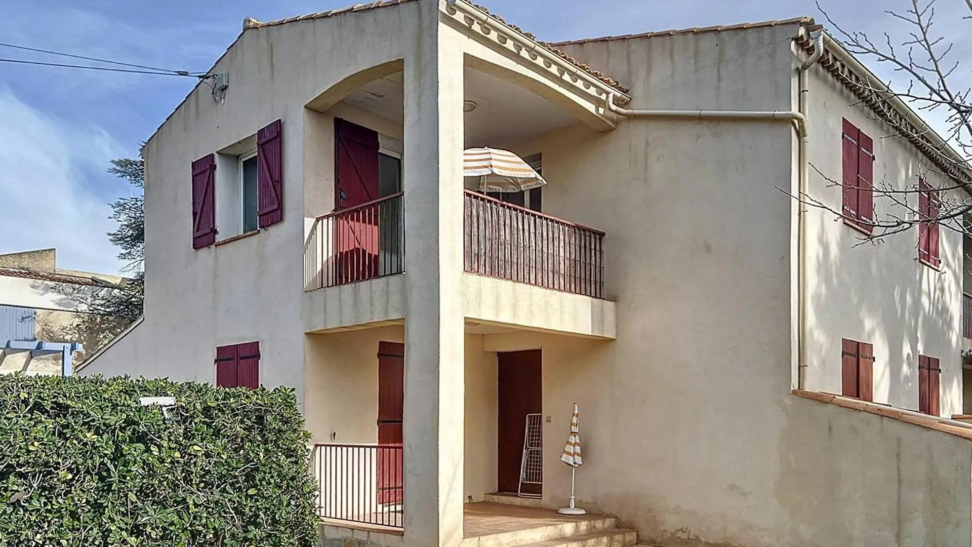 Appartement Lumineux Pres De La Plage Avec Parking Securise A Saint-Cyr-Sur-Mer - Fr-1-770-49